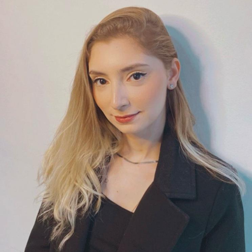 Photo by Fakurian Design